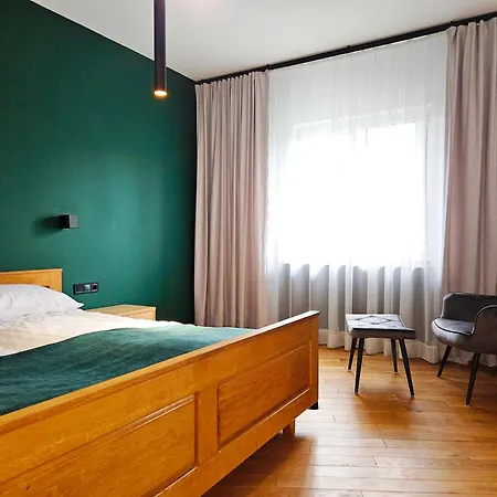 Z Jacuzzi Cztery Pory Roku Czchow