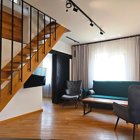 Z Jacuzzi Cztery Pory Roku * Czchow