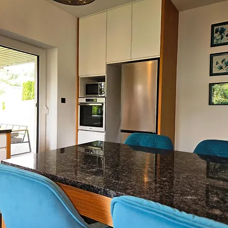 Villa Cztery Pory Roku - Garncarska 1 *