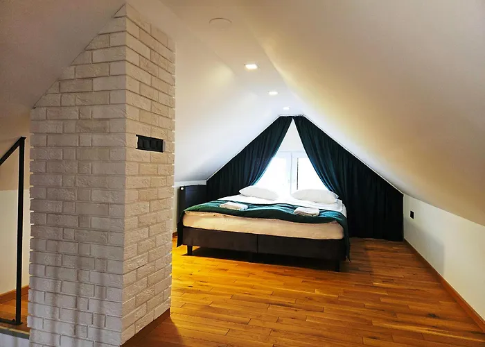 Vila Z Jacuzzi Cztery Pory Roku *