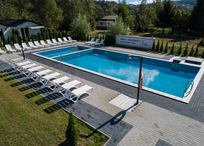 Vila Z Jacuzzi Cztery Pory Roku Czchow